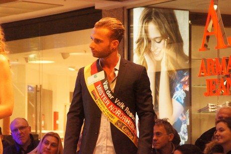 Julian Evangelos